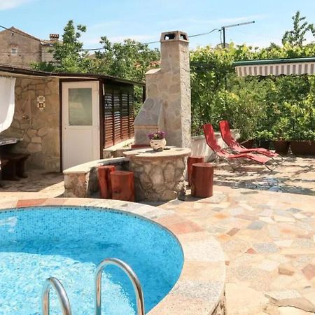 Holiday Home Ana- With Pool Kornić Eksteriør billede